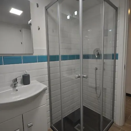 Perdianahouse Waterfront *